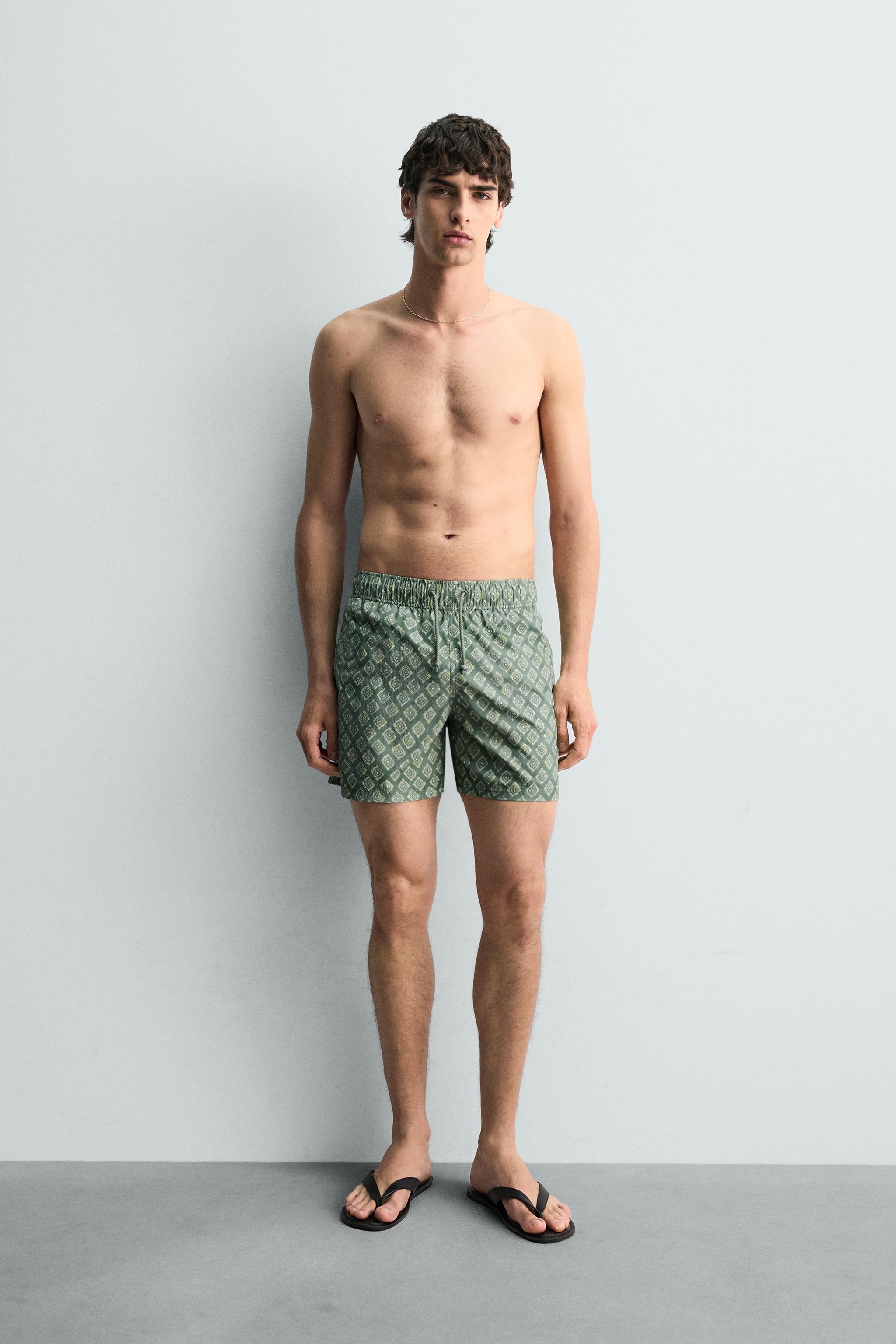 MAILLOT DE BAIN MI-LONG À IMPRIMÉ GÉOMÉTRIQUE EFFET DÉLAVÉ